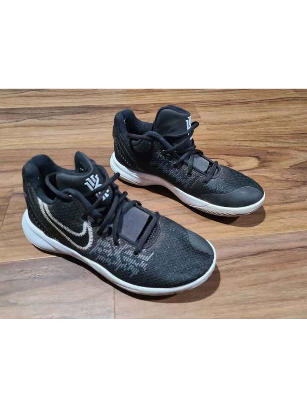 Nike Kyrie Flytrap Men's Basketball Shoes Size 7.5 Black